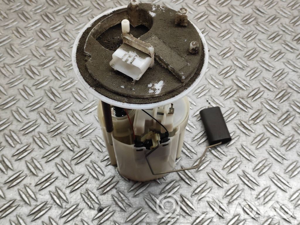 Opel Corsa D Bomba interna de combustible 