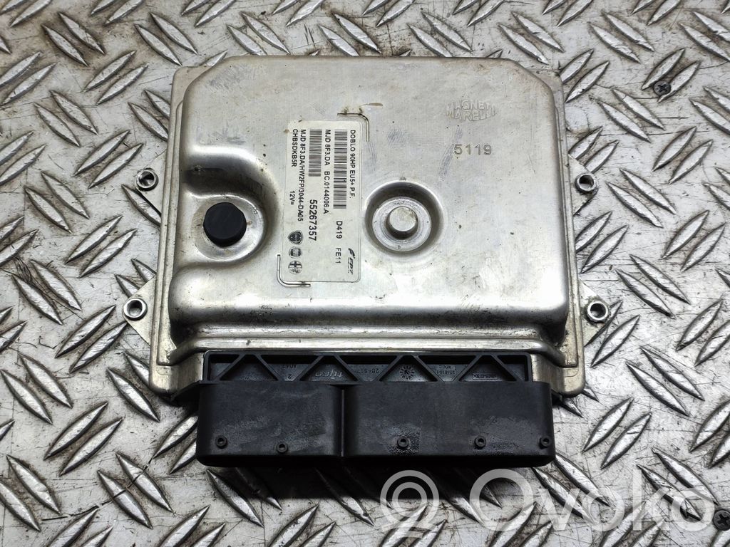 Opel Combo D Unidad de control/módulo del motor 