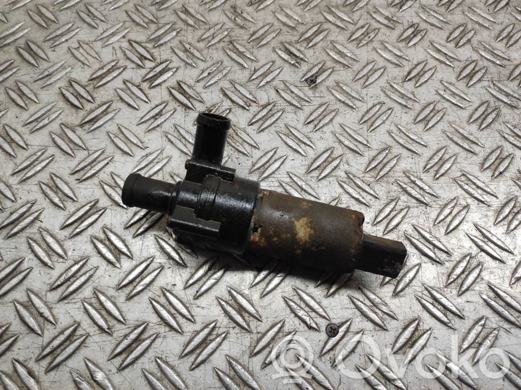 Volkswagen Phaeton Windscreen/windshield washer pump 