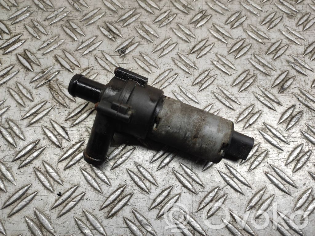Volkswagen Phaeton Windscreen/windshield washer pump 