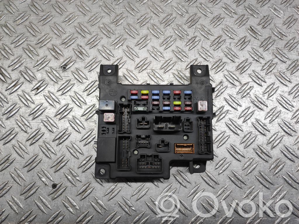 Mitsubishi Lancer VIII Sulakemoduuli 