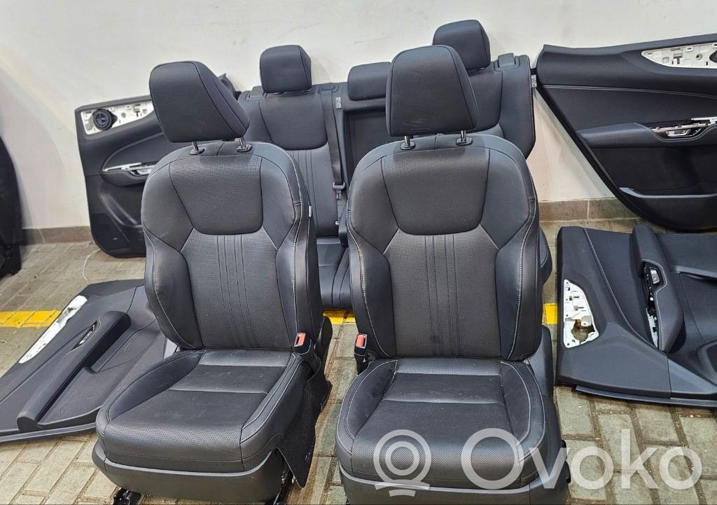 Interior set