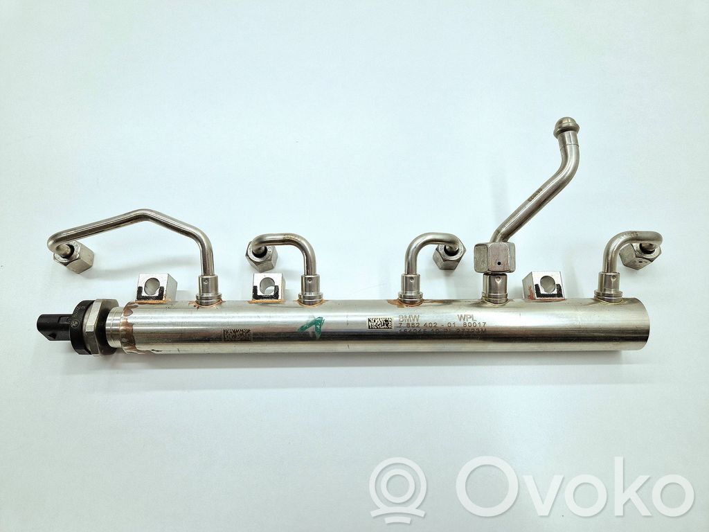 BMW M5 F90 Rampă alimentare injectoare 