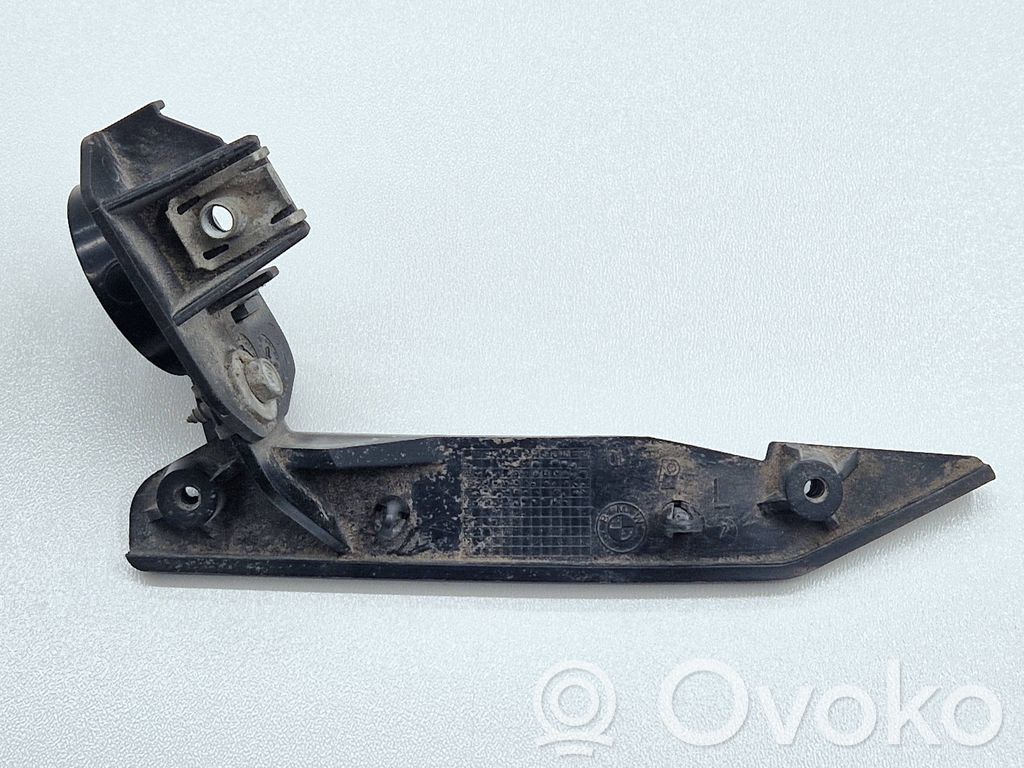 BMW 3 E90 E91 Headlight/headlamp mounting bracket 