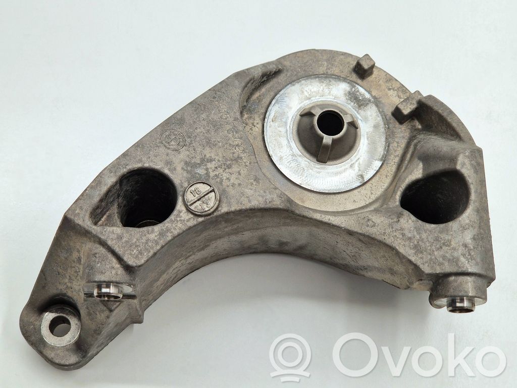 BMW M5 F90 Staffa di montaggio del compressore dell’A/C 