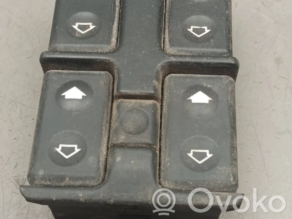 BMW 5 E34 Electric window control switch 