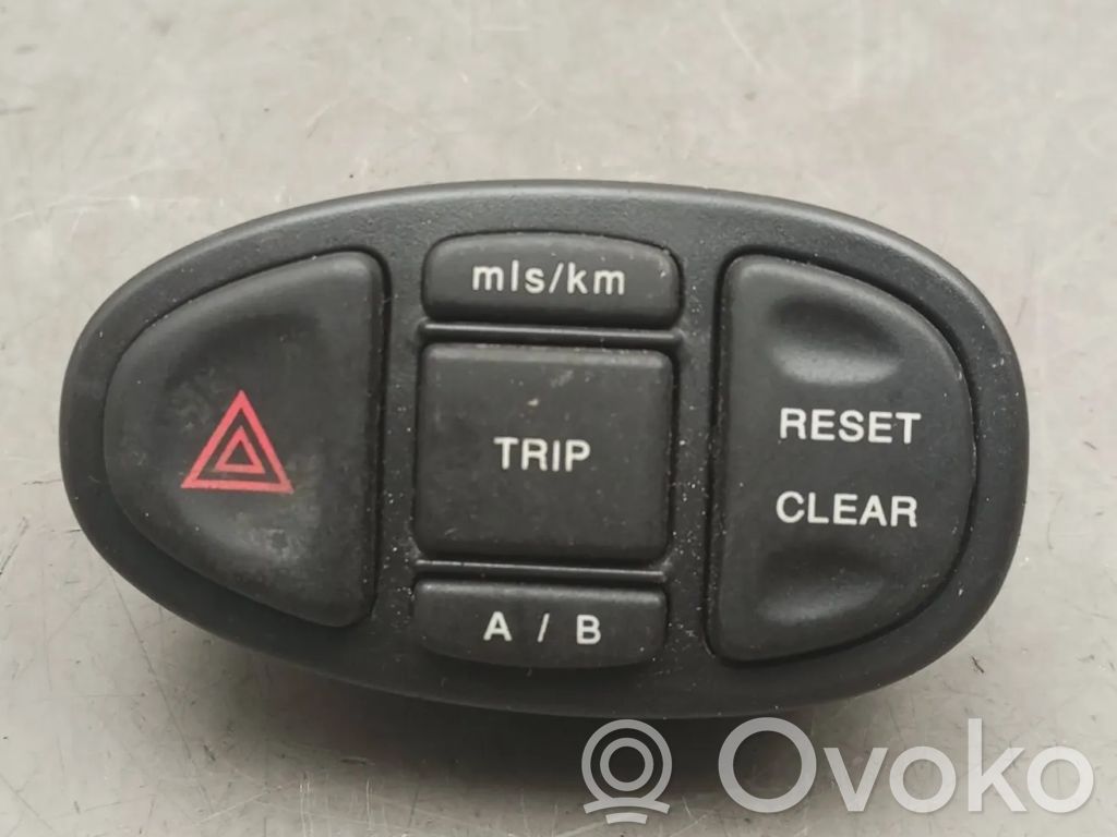 Jaguar S-Type Hazard light switch 