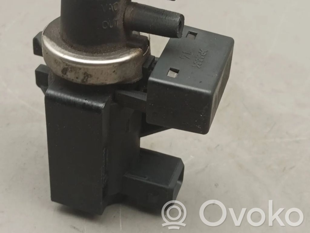 BMW 1 E81 E87 Solenoīda vārsts 