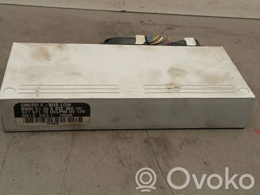 BMW 3 E46 Komforto modulis 