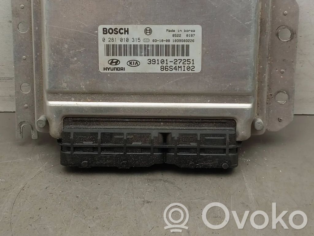 Hyundai Santa Fe Engine control unit/module 
