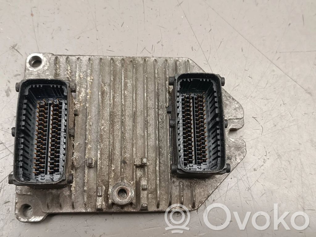 Opel Zafira A Unitate/modul de control motor 