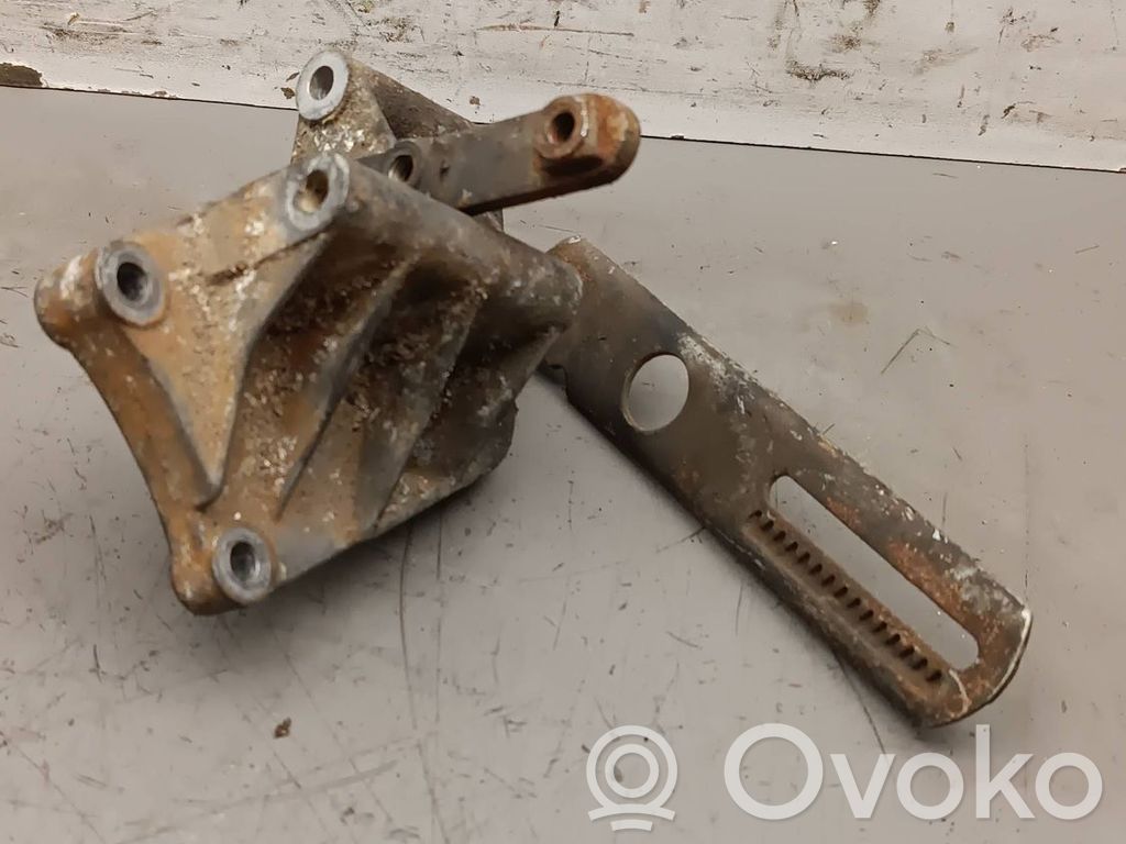 BMW 5 E28 Power steering pump mounting bracket 