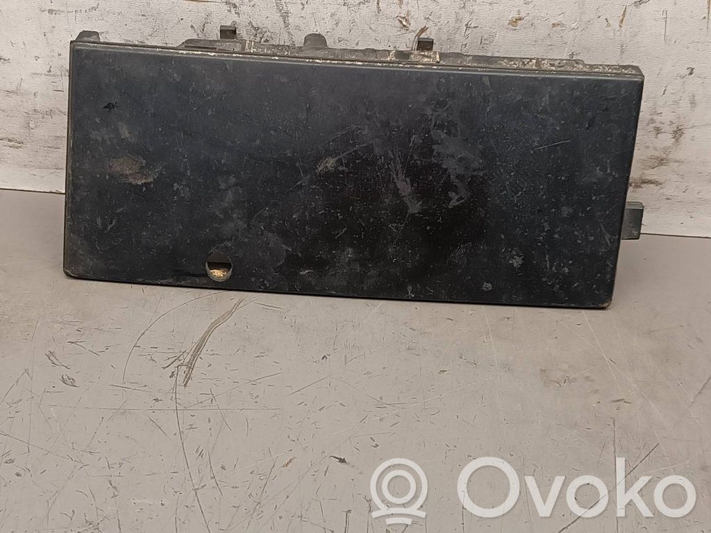 BMW 5 E34 Vilkšanas cilpas vāciņš 