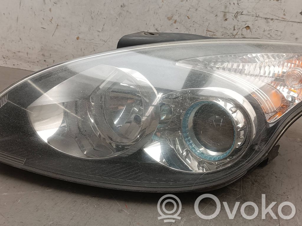 Hyundai i30 Faro delantero/faro principal 