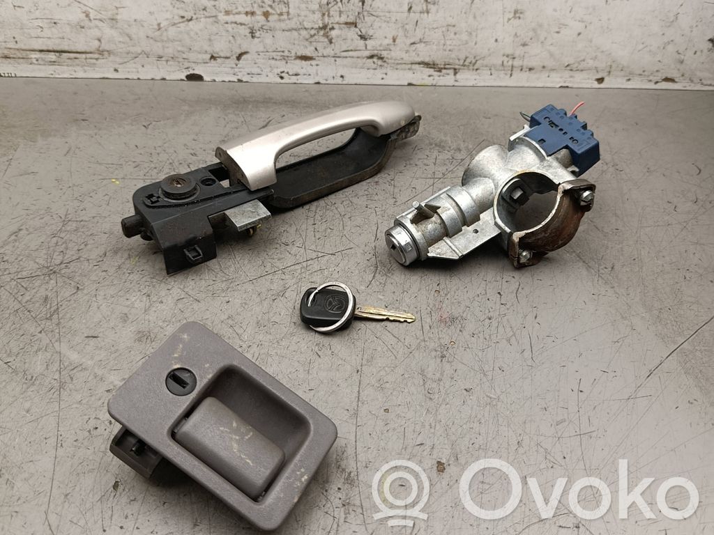 Lukko setti   98AB11572,1M51A224A37AB,YF3A5406004AAW