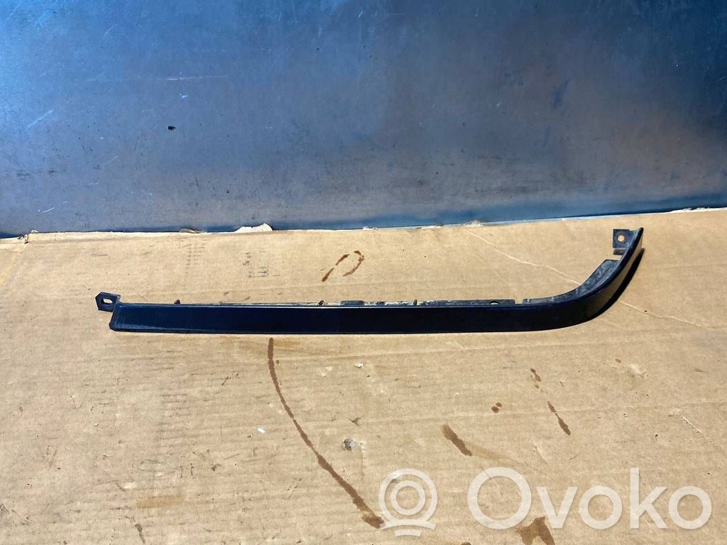 Mercedes-Benz C W202 Listwa pod lampę przednią 