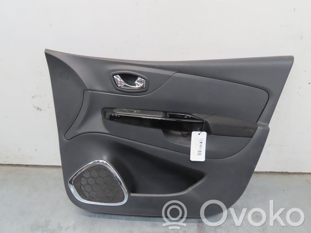 Renault Captur Front door card panel trim 