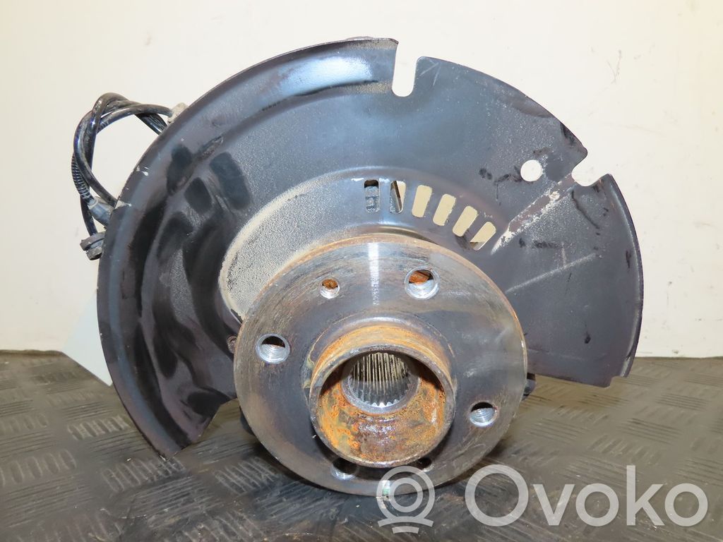 Renault Clio V Achsschenkel vorne 