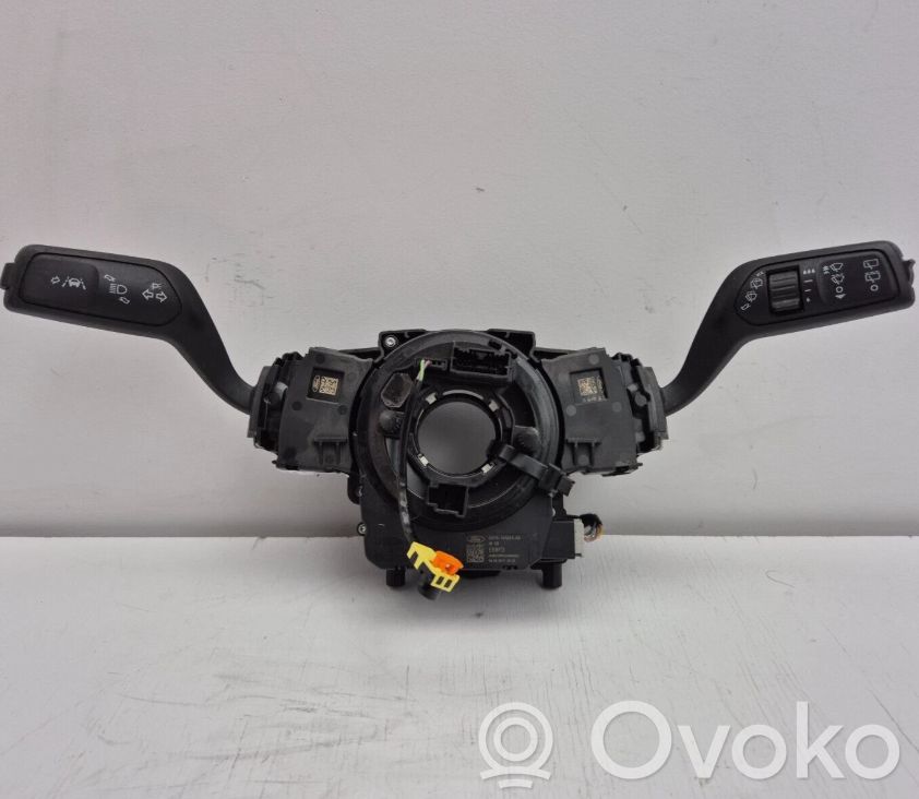 Ford Fiesta Commodo, commande essuie-glace/phare 