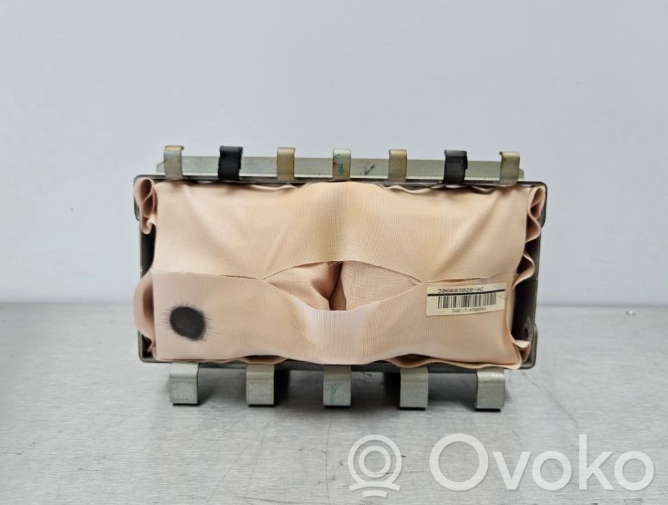 Nissan Juke I F15 Poduszka powietrzna Airbag pasażera 