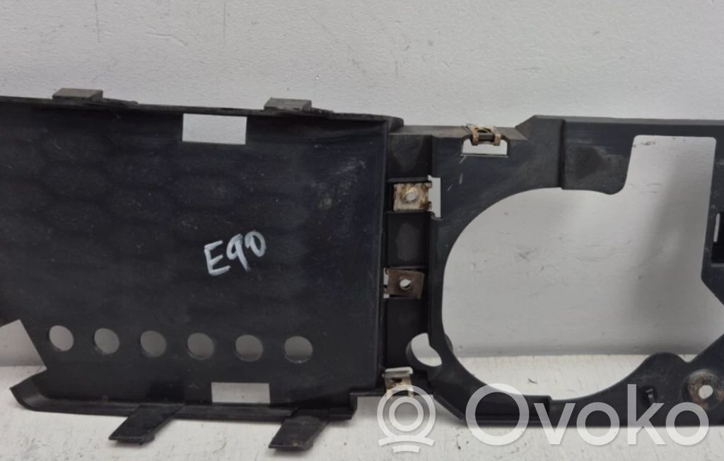 BMW 3 E90 E91 Grille antibrouillard avant 