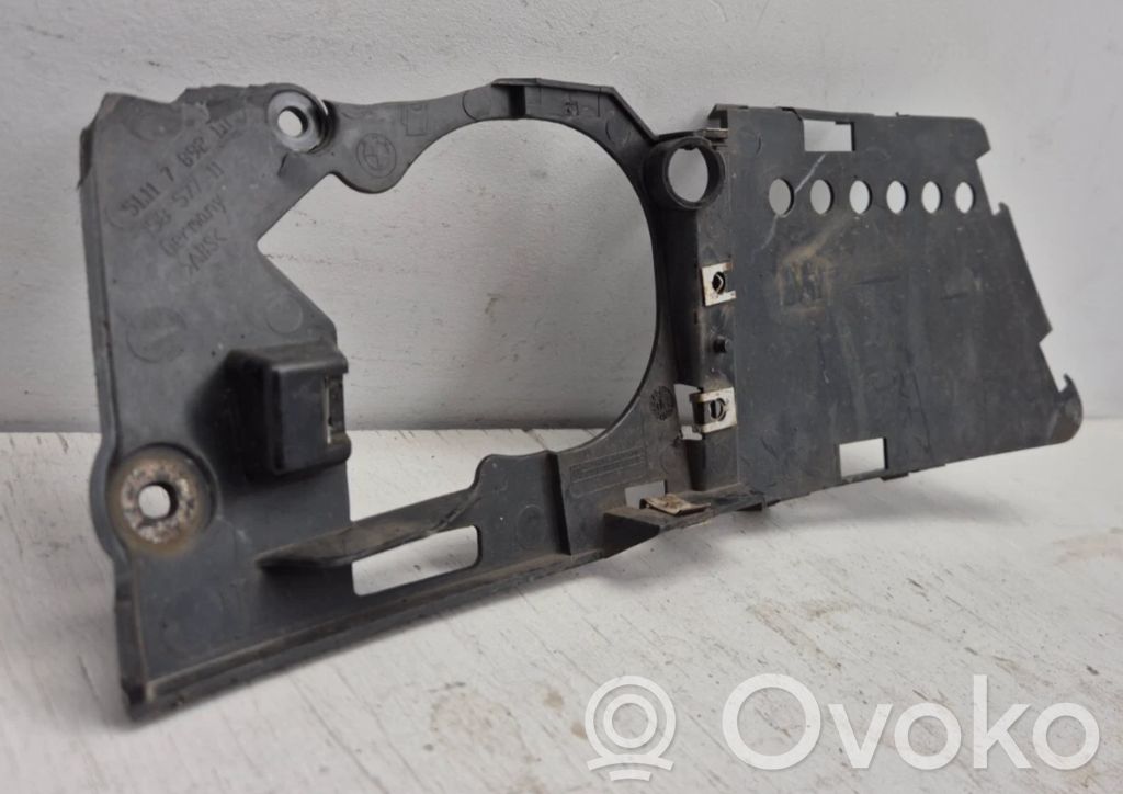 BMW 3 E90 E91 Etusumuvalon ritilä 