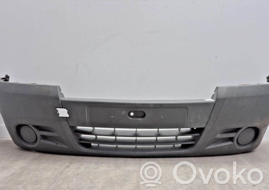 Opel Vivaro Priekinis bamperis 