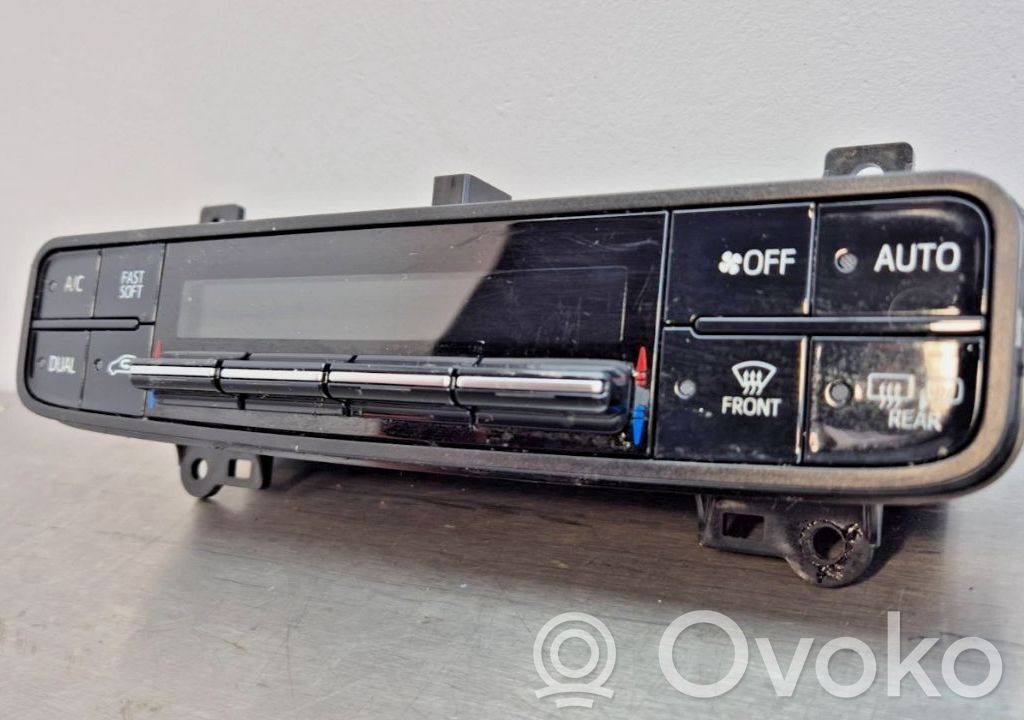 Toyota Auris E180 Climate control unit 