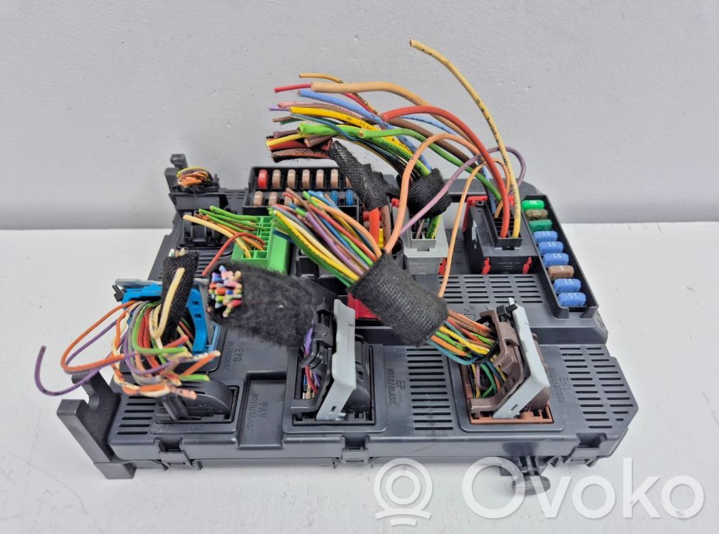 Citroen C4 Grand Picasso Fuse box set 