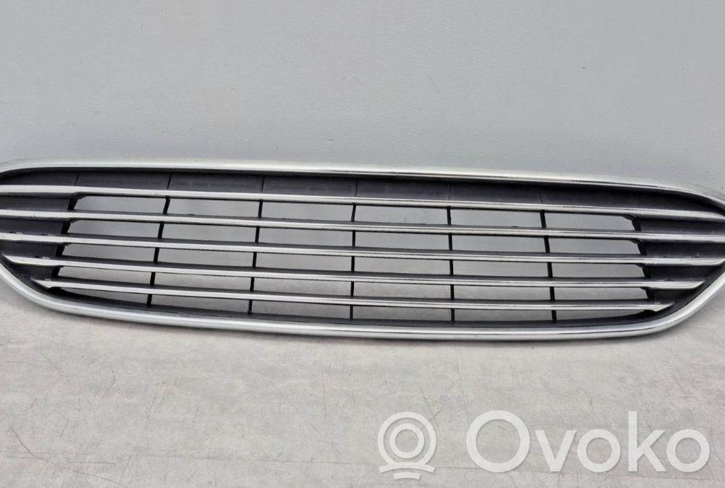 Ford Focus ST Priekšējais režģis 