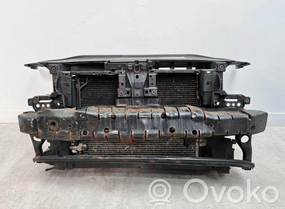 Volkswagen PASSAT B7 Pannello di supporto del radiatore 
