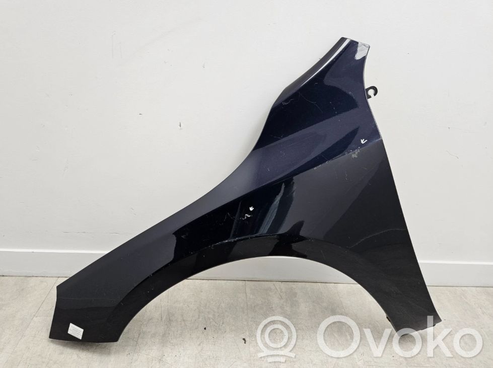 Volvo V60 Sparnas 