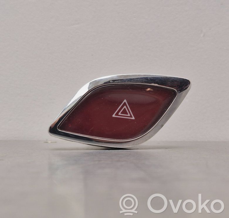 DS Automobiles 3 Przycisk świateł awaryjnych 