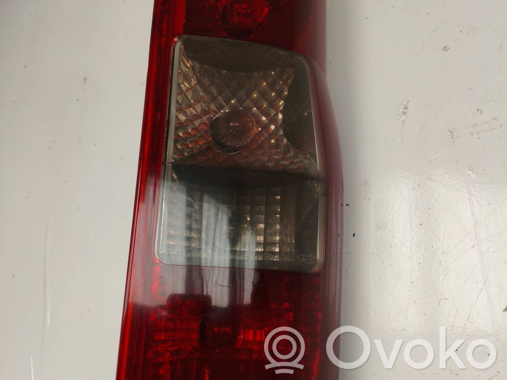 Ford Transit Luz trasera/de freno 