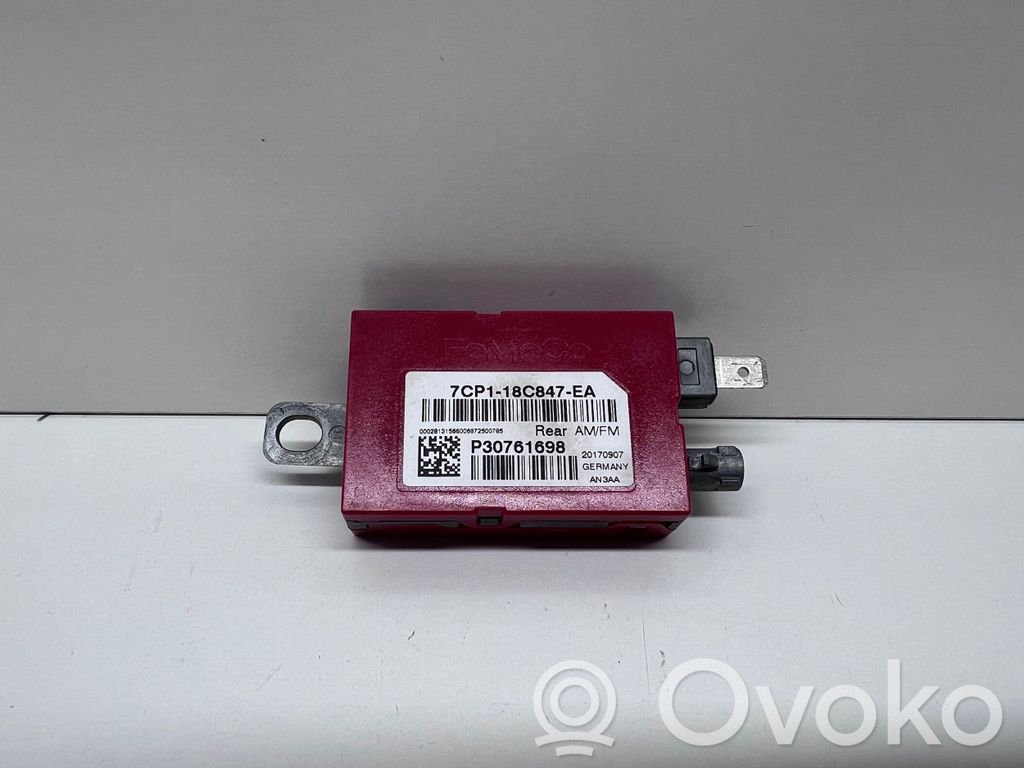 Volvo V40 Aerial antenna amplifier 