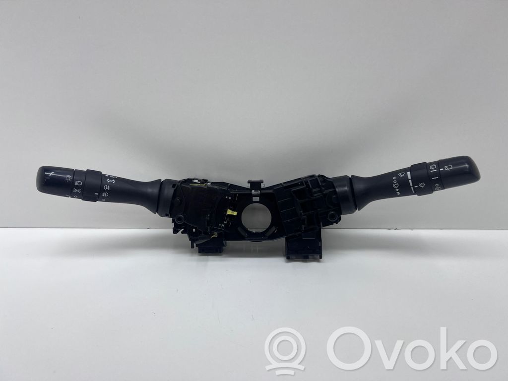 Toyota Verso Wiper turn signal indicator stalk/switch 