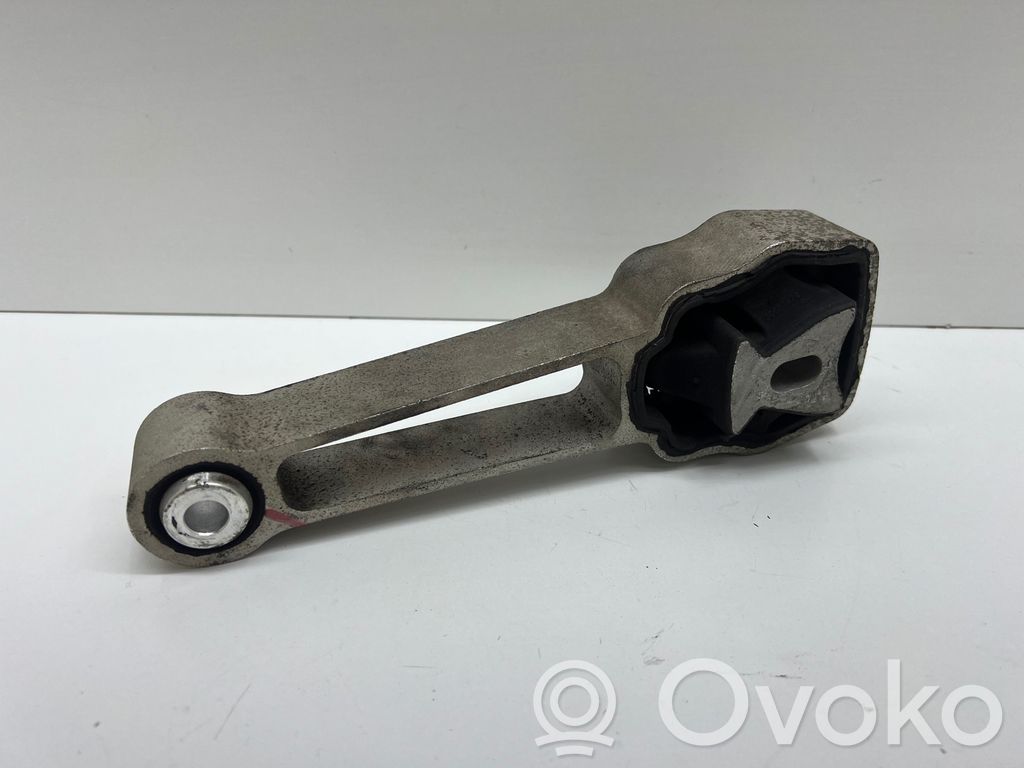 Volvo XC60 Engine mount bracket 