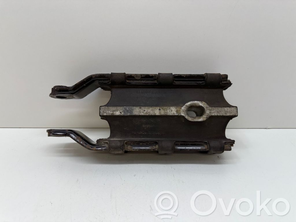 Volvo V60 Engine mount bracket 