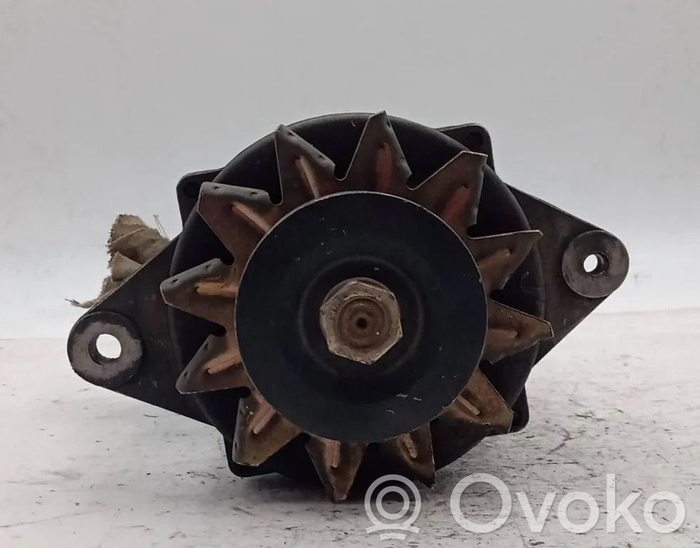 Opel Corsa B Alternator 
