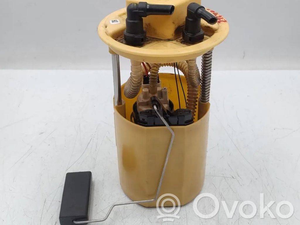 Opel Corsa E Polttoainesäiliön pumppu 