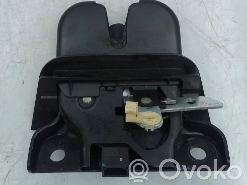 Audi A2 Tie down hook / loop 