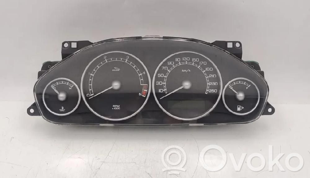 Jaguar X-Type Speedometer (instrument cluster) 