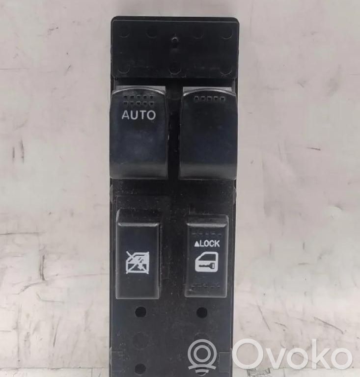 Opel Agila B Electric window control switch 