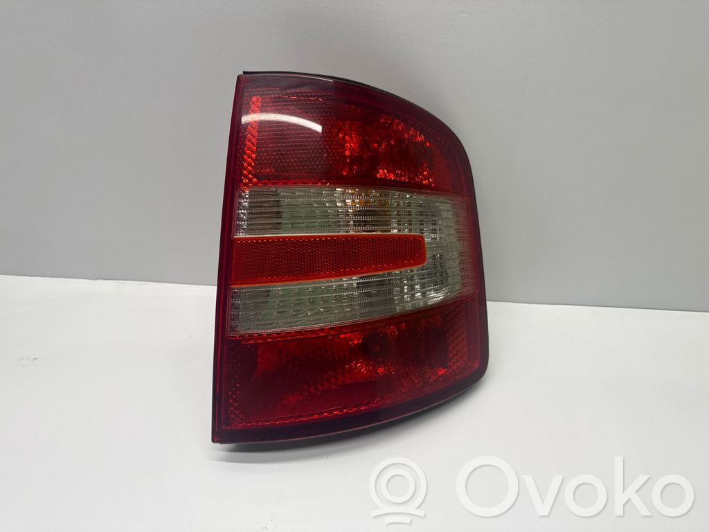 Skoda Fabia Mk1 (6Y) Lampă spate în caroserie 