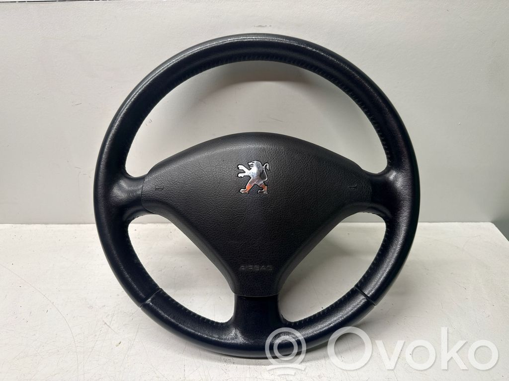 Ohjauspyörä   123170055