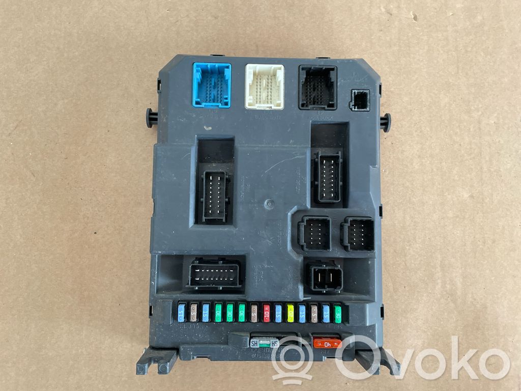 Fuse module   9666952180,22661501,20121015