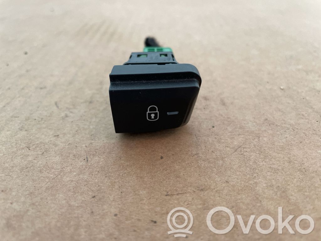 Central locking switch button   9675088320,010767