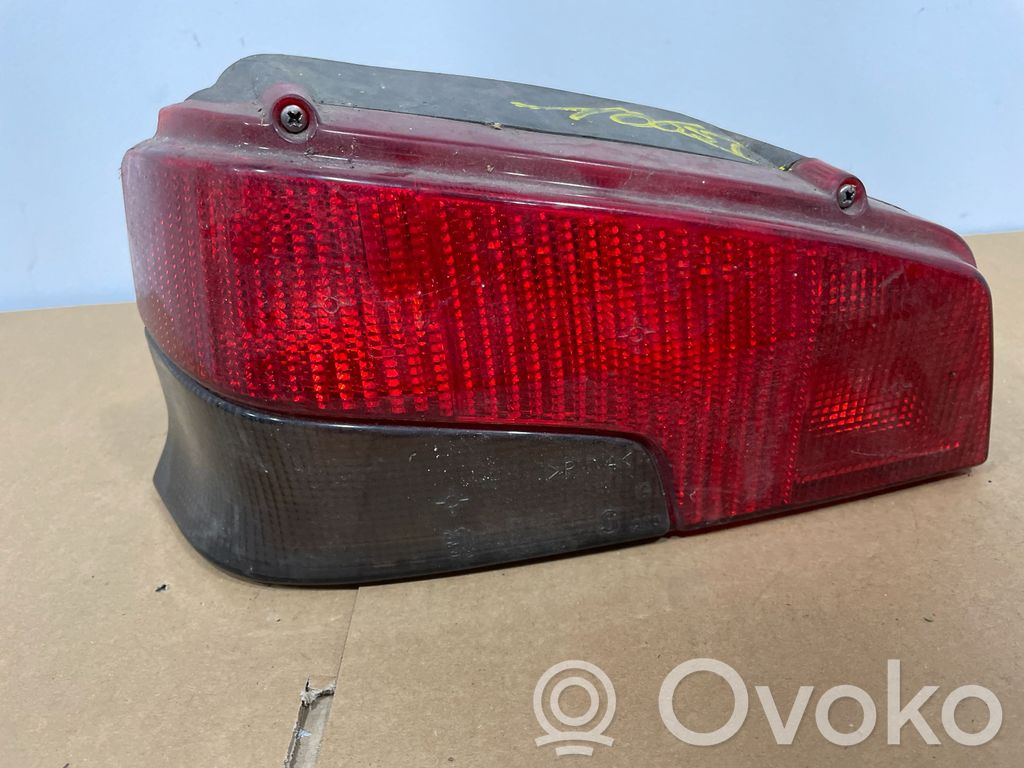 Peugeot 106 Galinis žibintas kėbule 