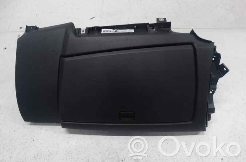 BMW 1 E81 E87 Glove box 