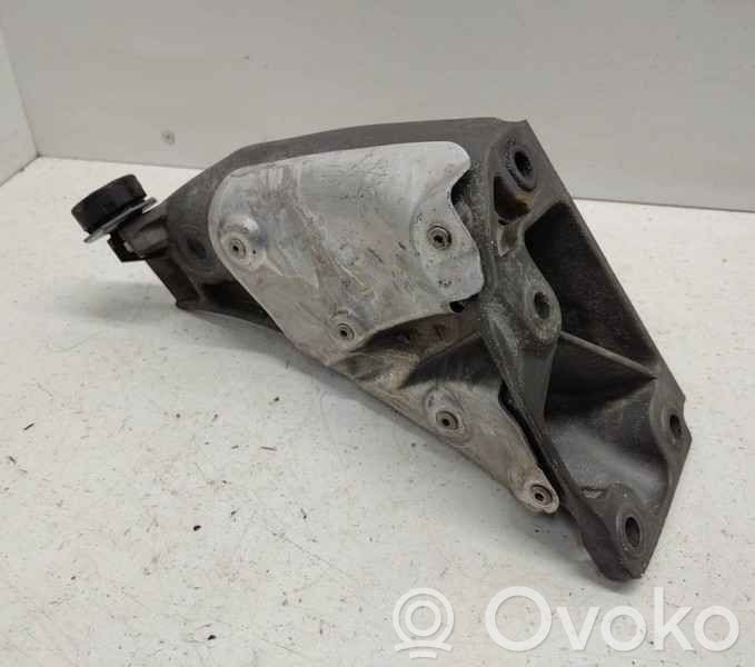 BMW X5 E70 Engine mount bracket 